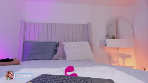 shelynna_azzul online show from February 12, 10:57 pm