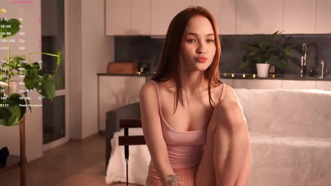 Alice online show from April 23, 4:08 pm