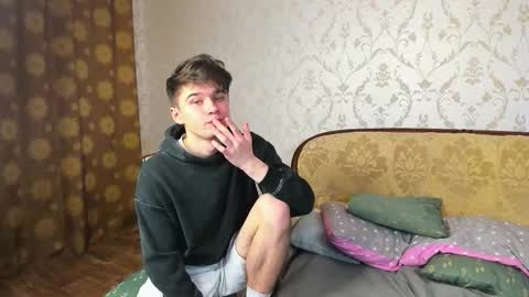 Max online show from September 30, 7:57 pm