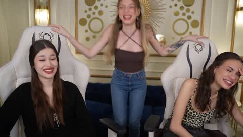 Sheryl online show from February 4, 6:06 pm