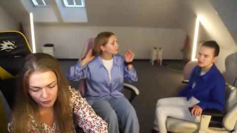 Sheryl online show from September 9, 3:12 pm