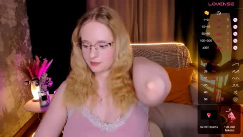 Hello guys my name is Aemilia online show from November 9, 9:13 am