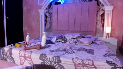 Sheyla online show from January 12, 1:42 am