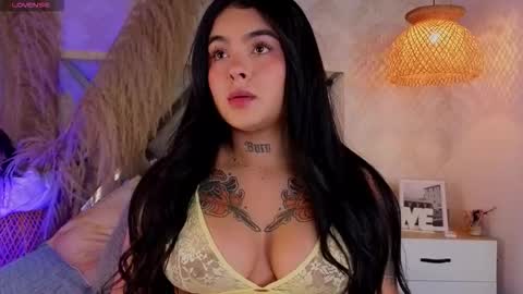 shimmer_lure online show from January 6, 7:40 pm