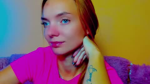 Snapshot of shinelikea_diamond chatting on October 7, 8:38 pm Alexis online show from October 7, 8:38 pm