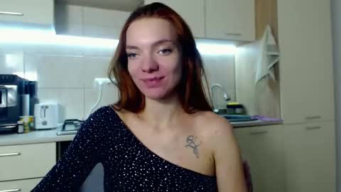 Snapshot of shinelikea_diamond chatting on January 29, 6:18 pm Alexis online show from January 29, 6:18 pm