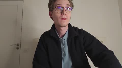 Matthew online show from March 1, 9:52 pm