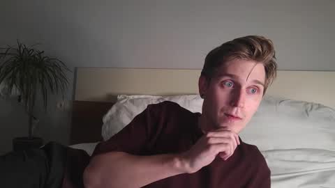 Matthew online show from October 4, 9:23 pm