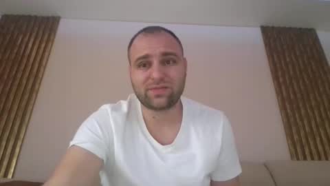 shmele_04 online show from October 7, 12:01 pm