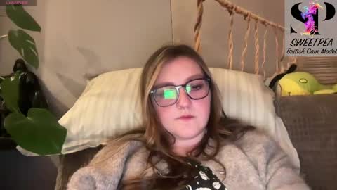 short sweetpea online show from April 22, 9:33 pm