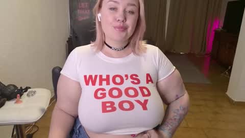 Mimi   online show from February 6, 3:15 pm