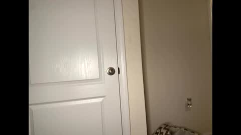 shurthingxx online show from February 25, 5:40 pm