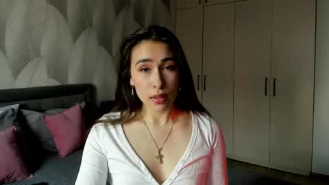 Mika online show from April 2, 1:13 am