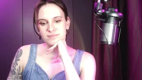 shy_miracle online show from April 29, 5:30 pm