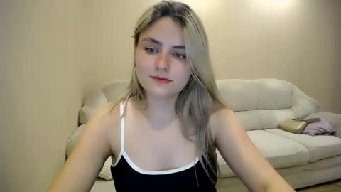 shy_sabrina_ online show from June 6, 9:09 pm
