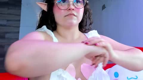 Shyly online show from October 24, 6:36 am