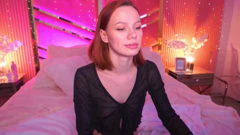 shyysiren online show from February 24, 4:10 pm