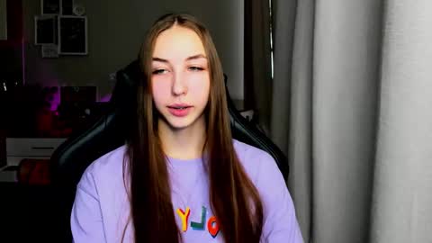 SIA online show from October 25, 2:56 am