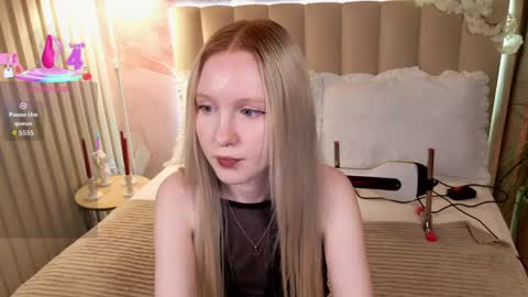 Sia online show from April 14, 5:49 pm