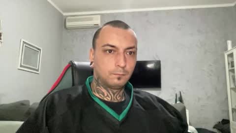 sidvicious23cm online show from January 14, 7:22 pm