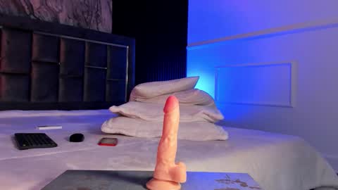 Siena Rosewood online show from December 5, 4:12 am