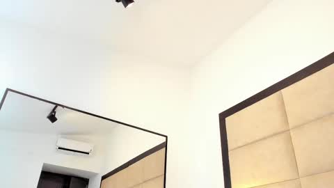 SIENA STONE online show from December 23, 2:24 am