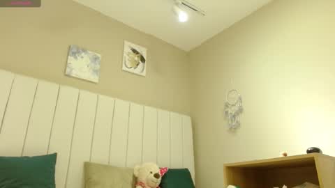 Sienna online show from October 6, 1:07 pm