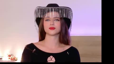 sienna_voss online show from October 19, 10:58 pm