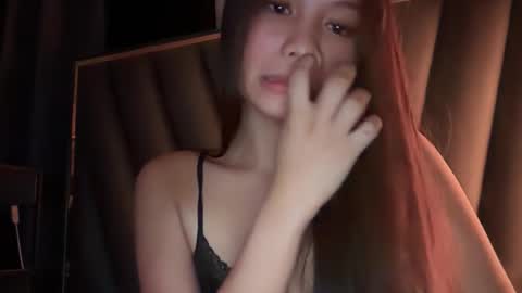 Belle online show from November 22, 1:42 pm