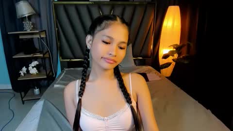 Belle online show from October 27, 10:59 am