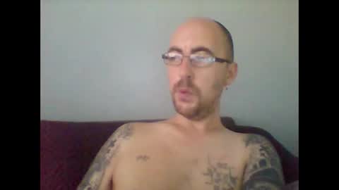 Snapshot of silent_v_81 chatting on September 18, 8:29 am Silent V online show from September 18, 8:29 am