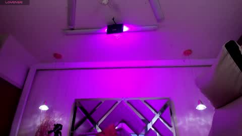 SIlvana  online show from April 8, 1:14 pm