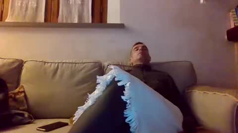 Snapshot of simmeturbate chatting on January 29, 9:50 pm Italiandaddyitalydickassbottomassholecomshowmasturbatenudeboyitalyatleticcutemuscolarhardcockdickboy online show from January 29, 9:50 pm