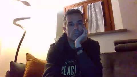 Snapshot of simmeturbate chatting on October 24, 8:31 pm Italiandaddyitalydickassbottomassholecomshowmasturbatenudeboyitalyatleticcutemuscolarhardcockdickboy online show from October 24, 8:31 pm