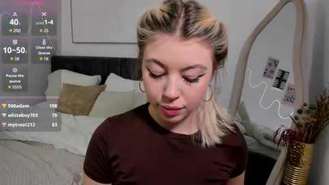 SimonaGerry online show from October 27, 6:57 am