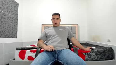 SIMON KELER online show from February 22, 6:28 am