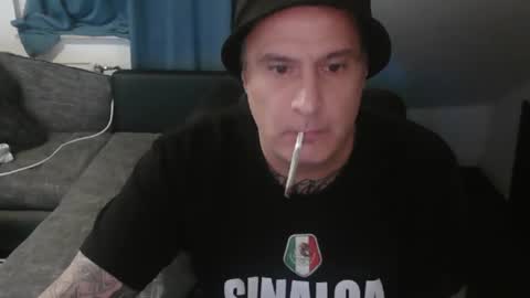 sinalco1975 online show from November 29, 4:31 am