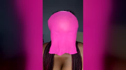 sinfullysex02 online show from April 30, 3:28 pm