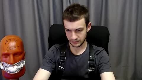 Sir Damien online show from September 17, 3:32 am