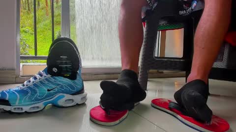 only foot                         worshipers here online show from April 8, 7:39 pm