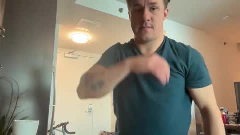 Snapshot of sirbubblesworth chatting on December 9, 11:13 pm sirbubblesworth online show from December 9, 11:13 pm