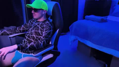 Sir Daddy McQween online show from February 9, 8:29 am