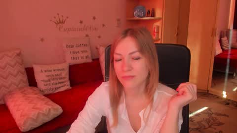 sirenasilk online show from October 3, 4:32 am