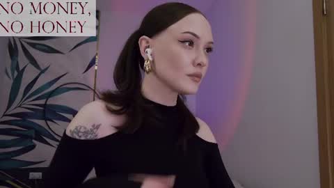 Goddess Sirena online show from June 24, 4:52 am