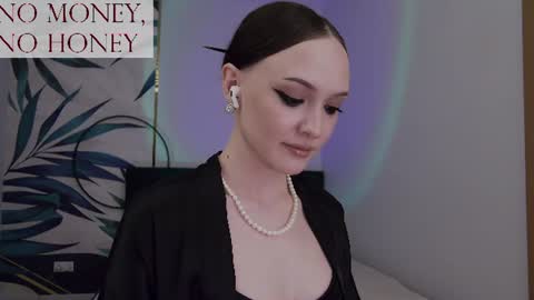 Goddess Sirena online show from June 13, 1:27 am