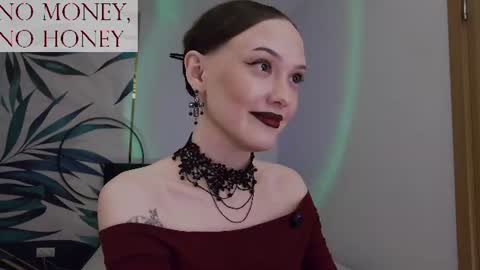 Goddess Sirena online show from July 2, 8:25 pm