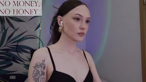 Goddess Sirena online show from June 19, 9:21 pm