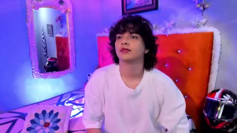 Sirius angels online show from December 4, 9:29 pm