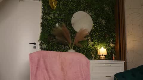 Dee online show from February 26, 9:18 pm