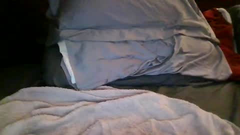 wants to suck cock online show from October 27, 12:32 am